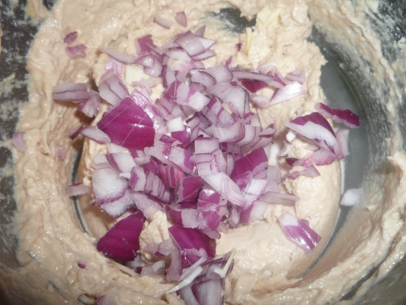 Pasta de ton cu ceapa rosie