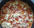 Pizza  cu carne tocata , carnat si slaninuta-7