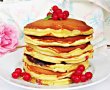 Pancakes cu coacaze rosii-0