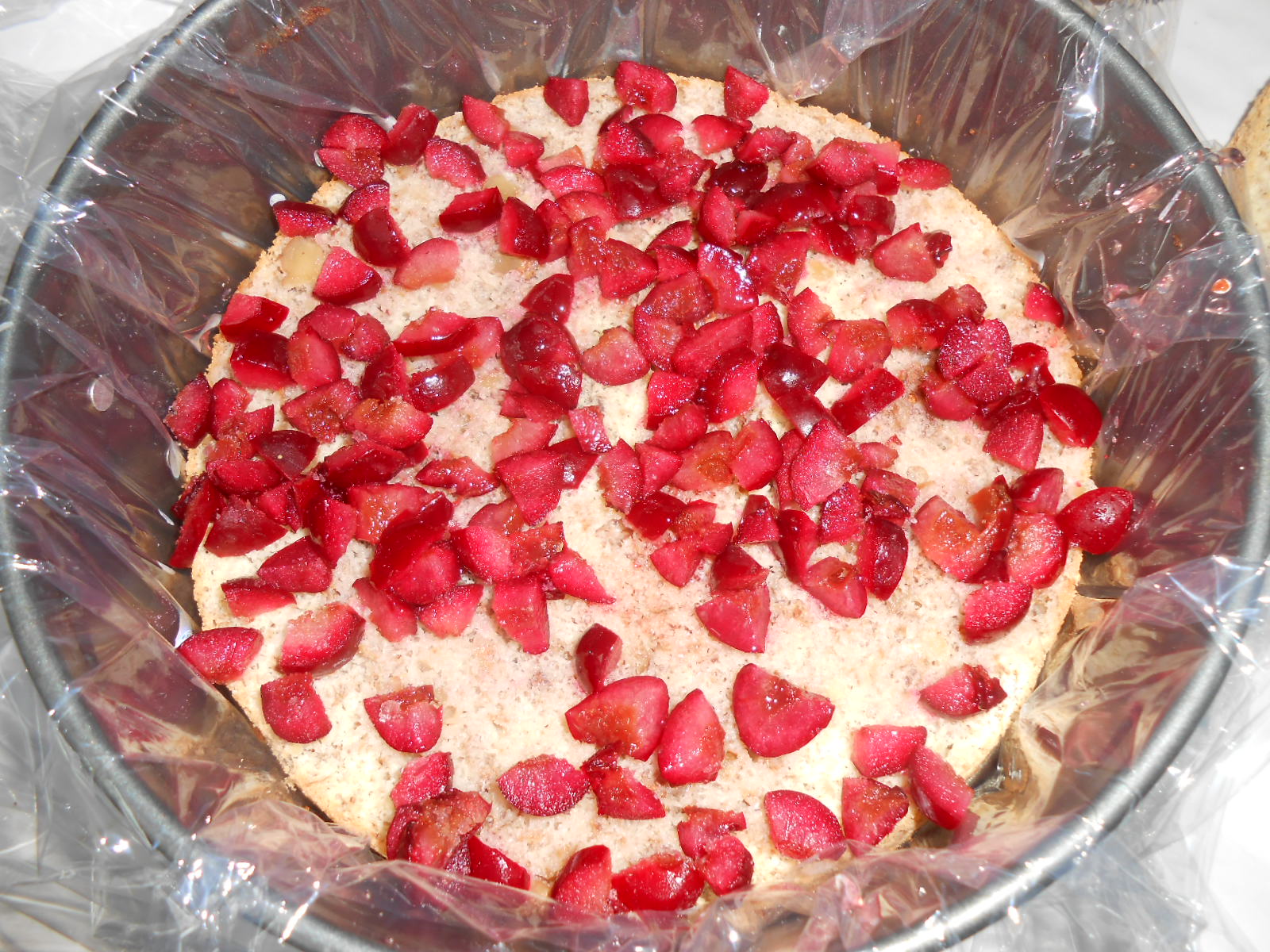 Tortulet cu crema de banane si visine