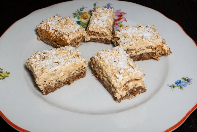 Prajitura cu crema de budinca si ness