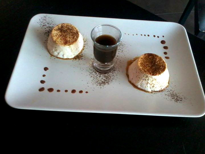 Panna cotta cu cafea