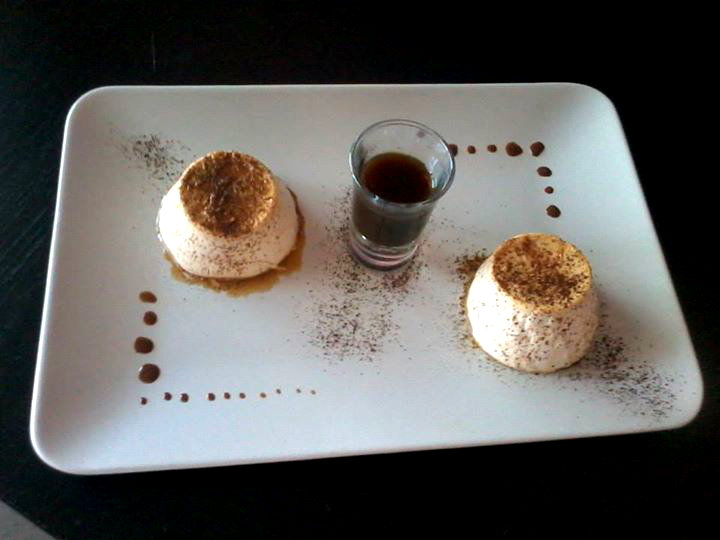 Panna cotta cu cafea