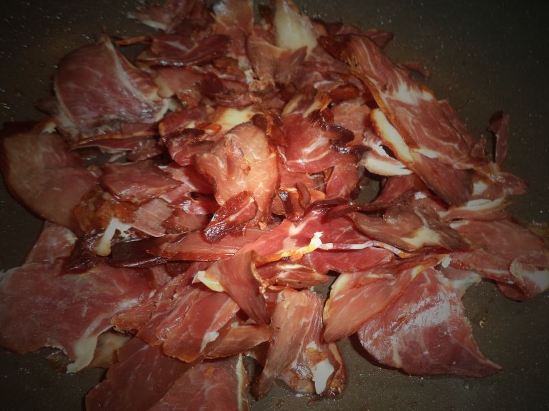 Fasole rosie cu prosciutto