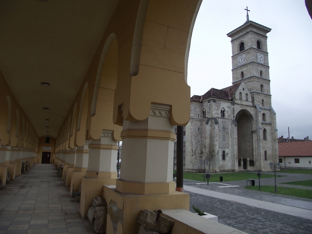 Catedrala romano catolica Sfantul Mihail din Alba Iulia