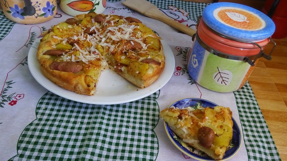 Focaccia cu cartofi si parmezan