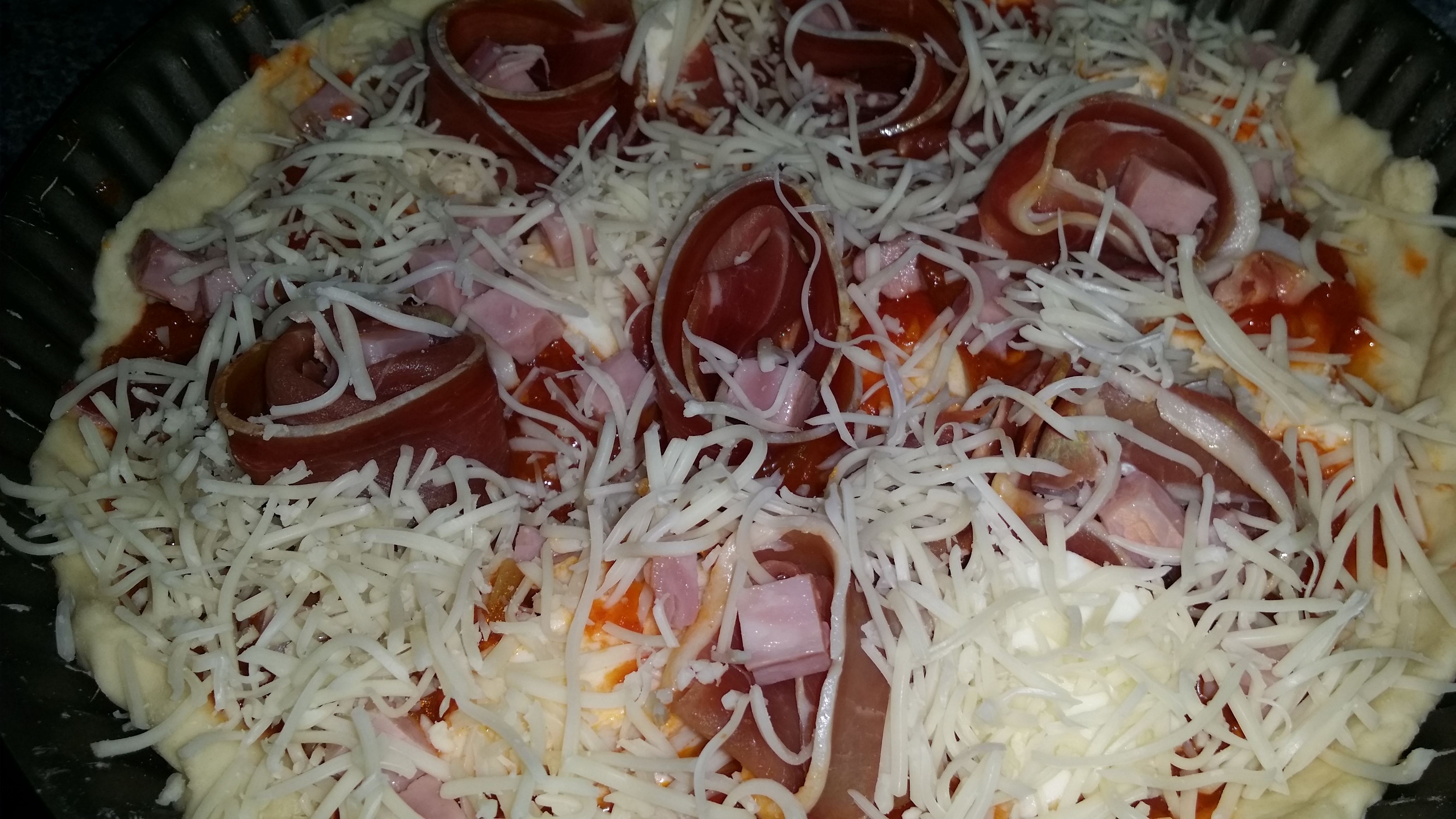 Pizza cu sunca de Parma