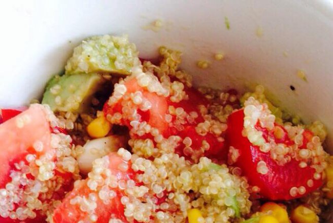 Salata mexicana cu quinoa