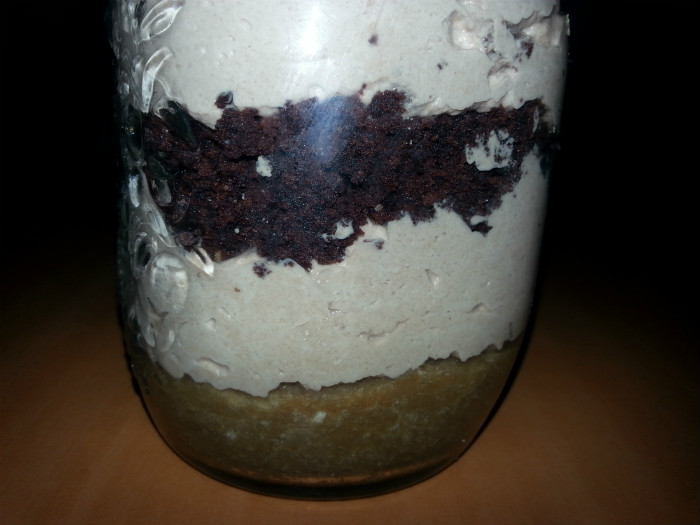 Cheesecake cu crema de mascarpone si nutella (in a jar)