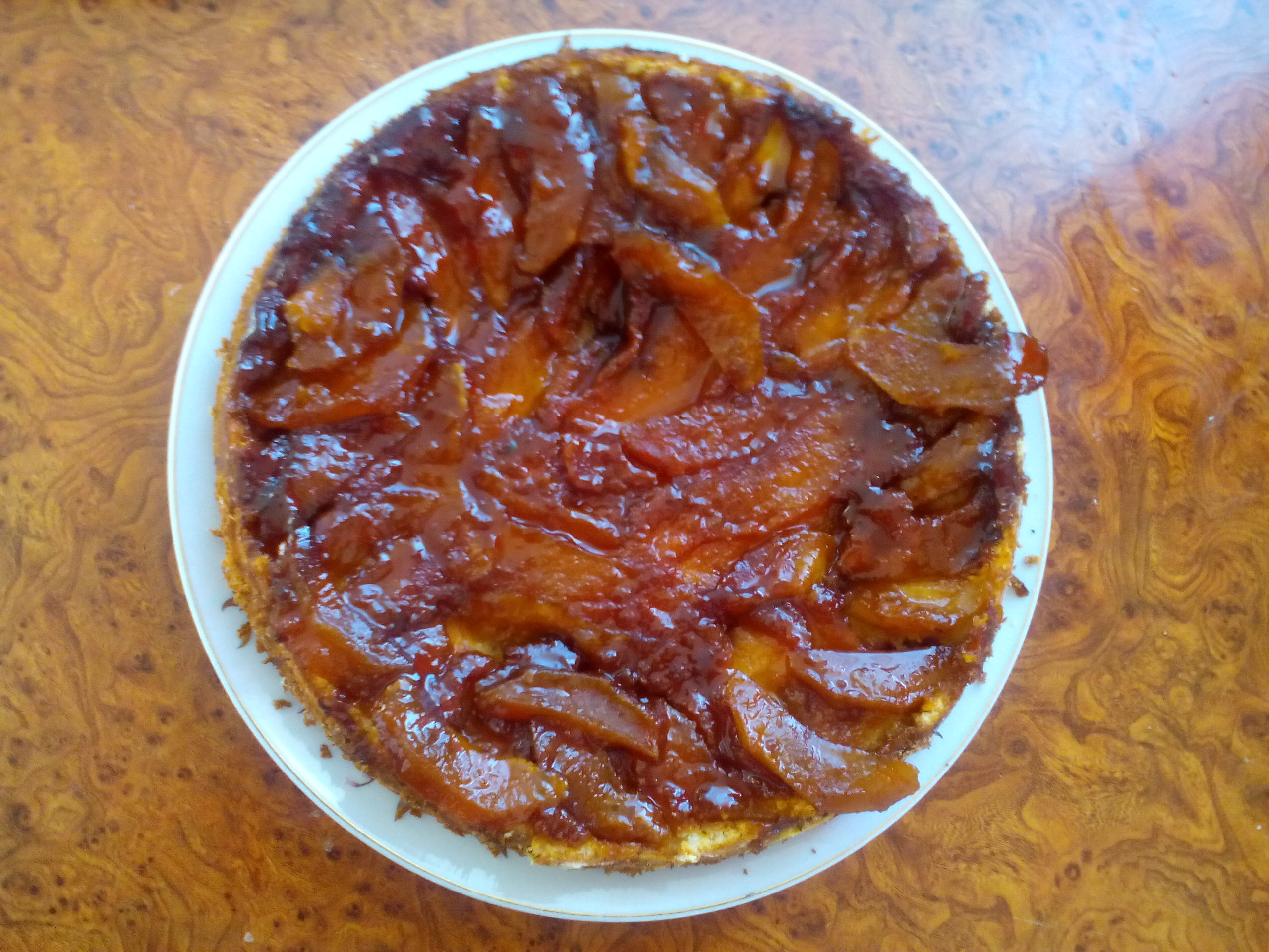 Clafoutis cu mere caramelizate