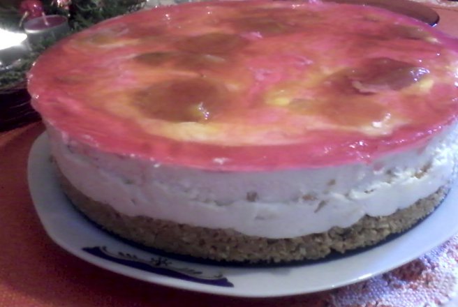 Cheesecake cu piersici