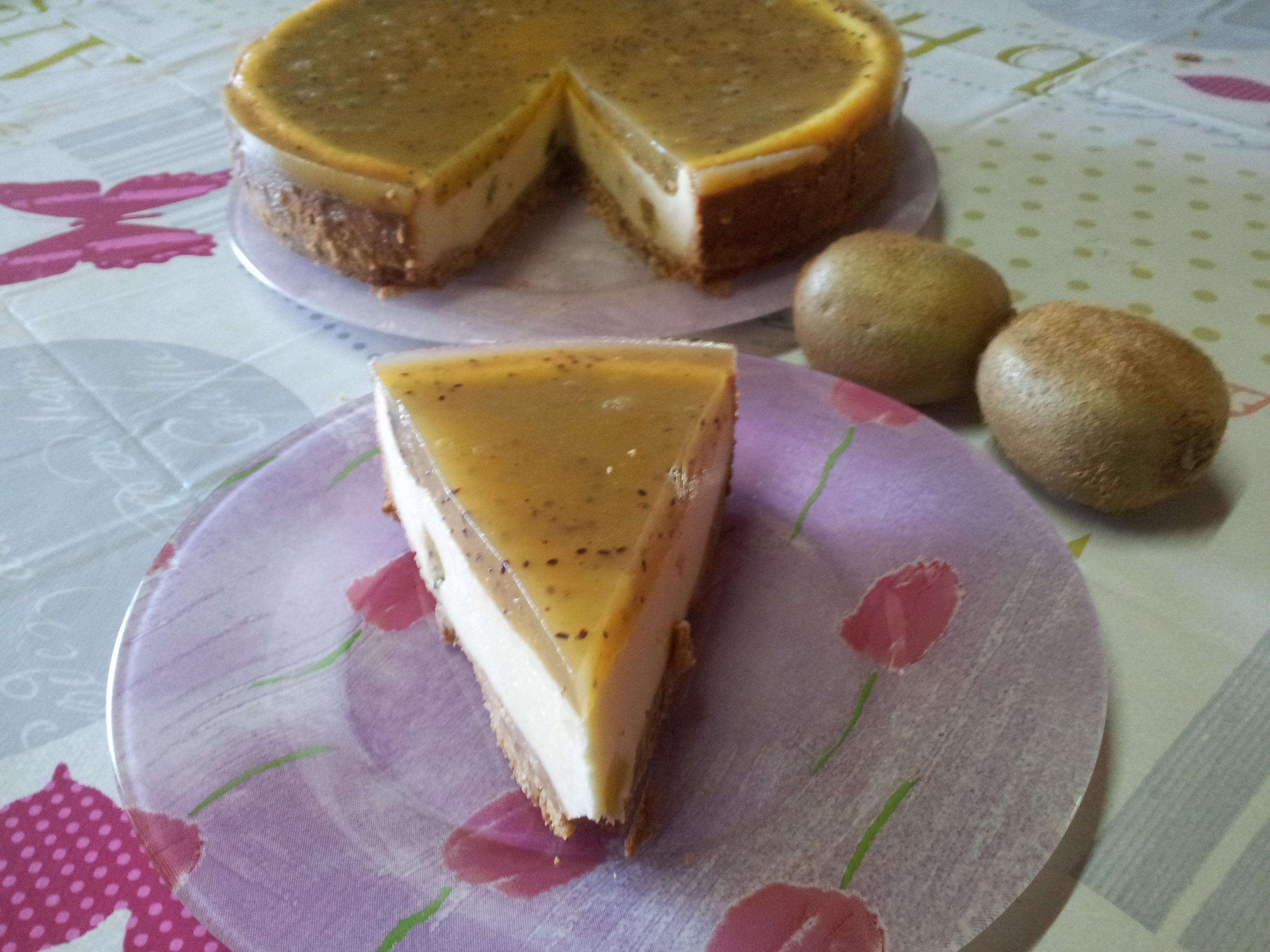 Cheescake cu jeleu de kiwi