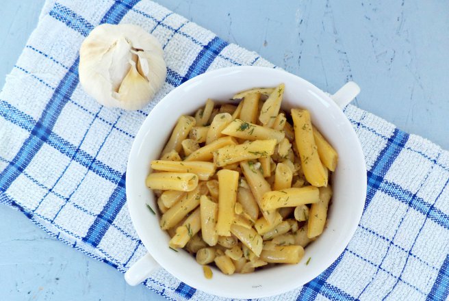 Salata de fasole verde cu usturoi