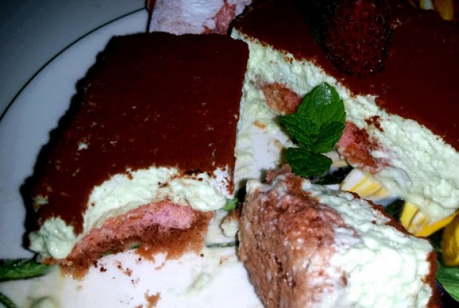 Tiramisu reteta cu menta si biscuiti roz - reteta 200