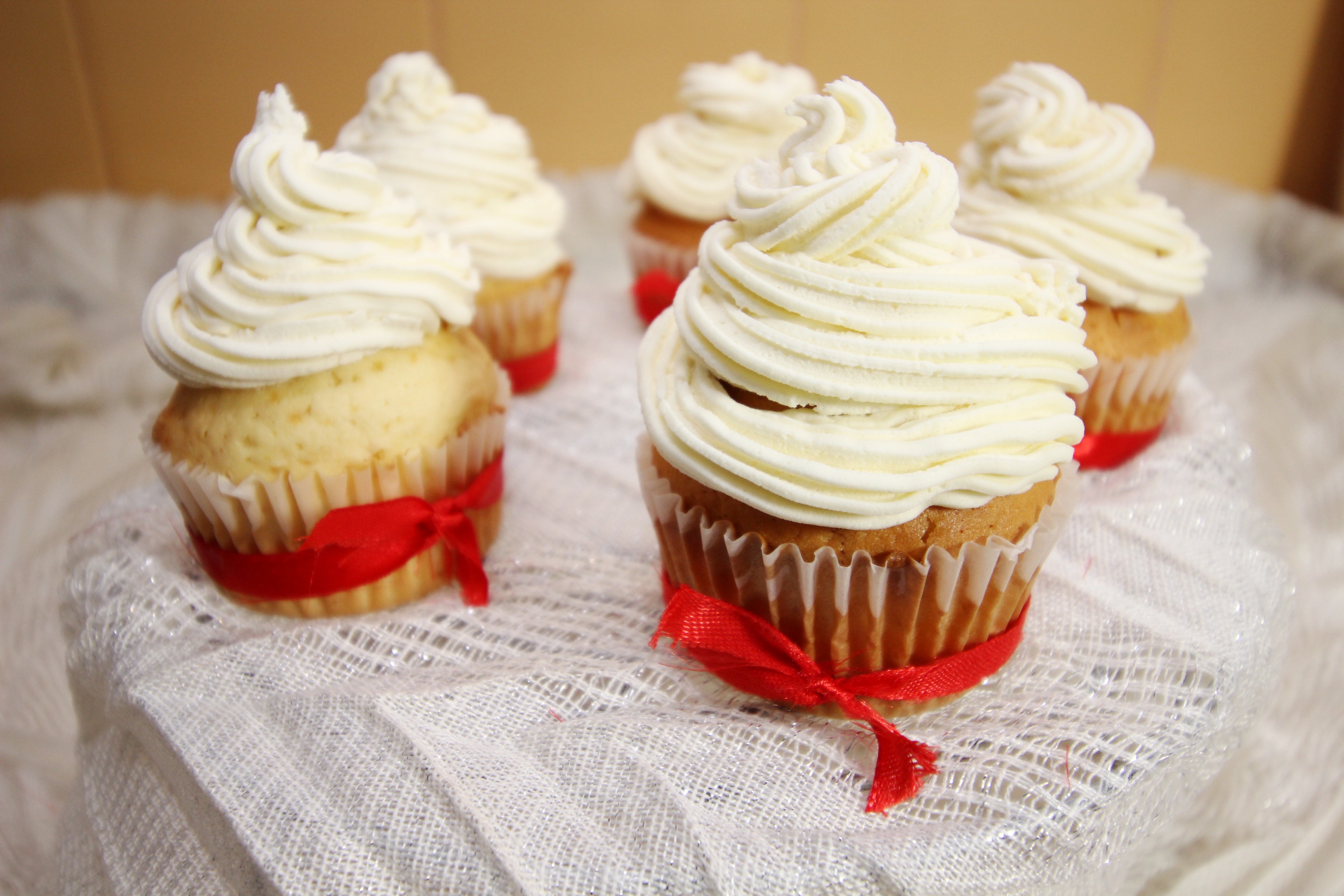 Cupcakes cu ciocolata alba