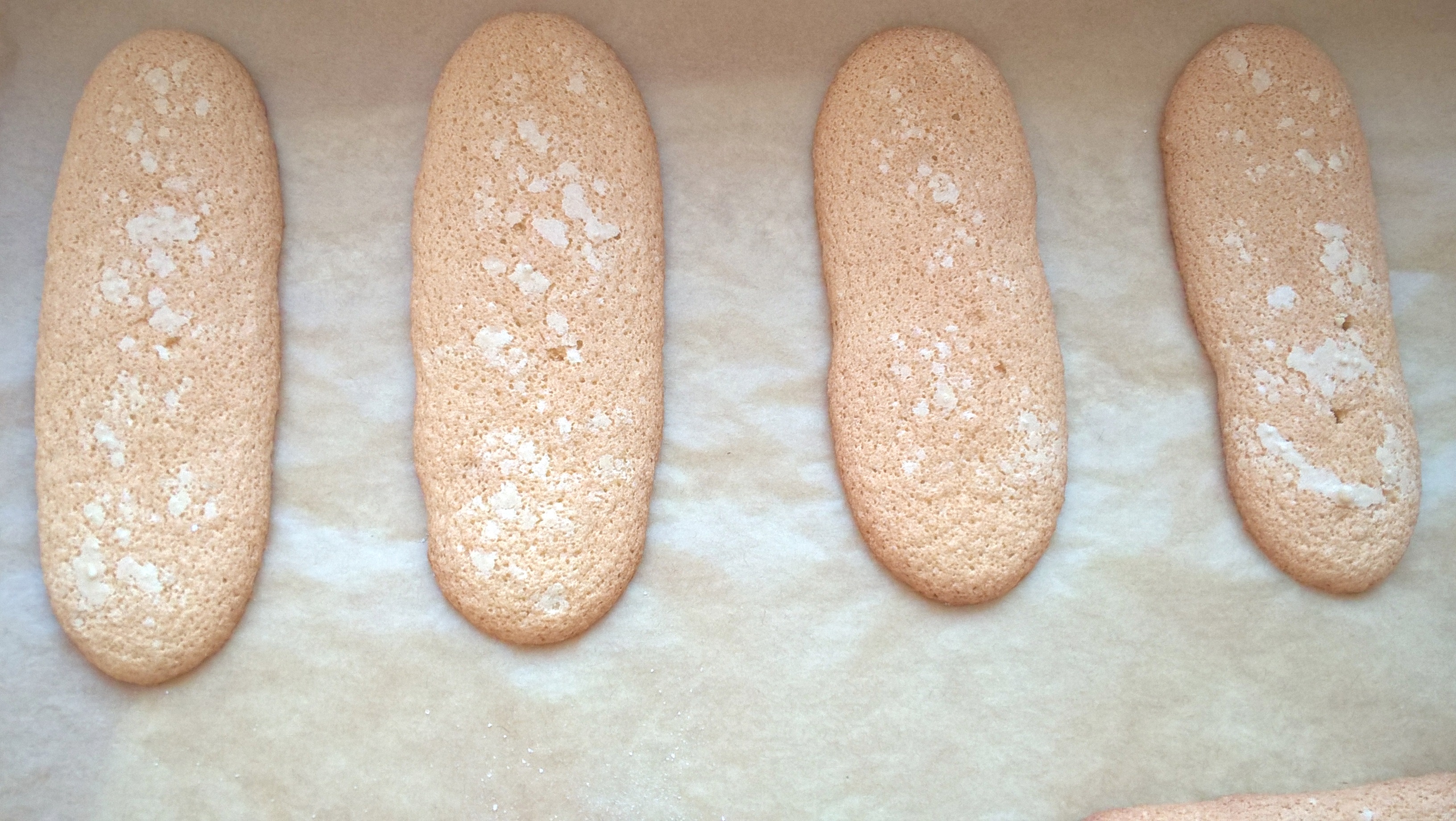 Mini tiramisu reteta cu crema de vanilie si ciocolata