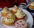 Cupcakes cu crema de vanilie-11