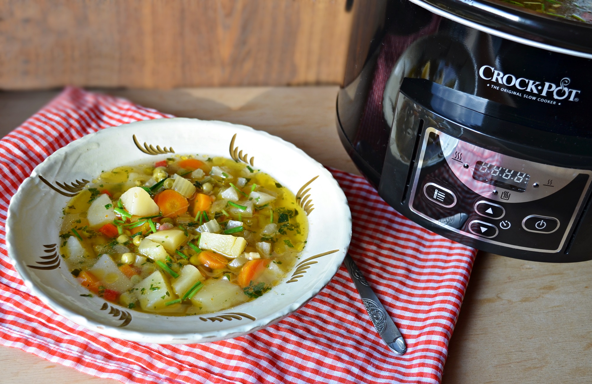 Ciorba de legume la slow cooker Crock-Pot