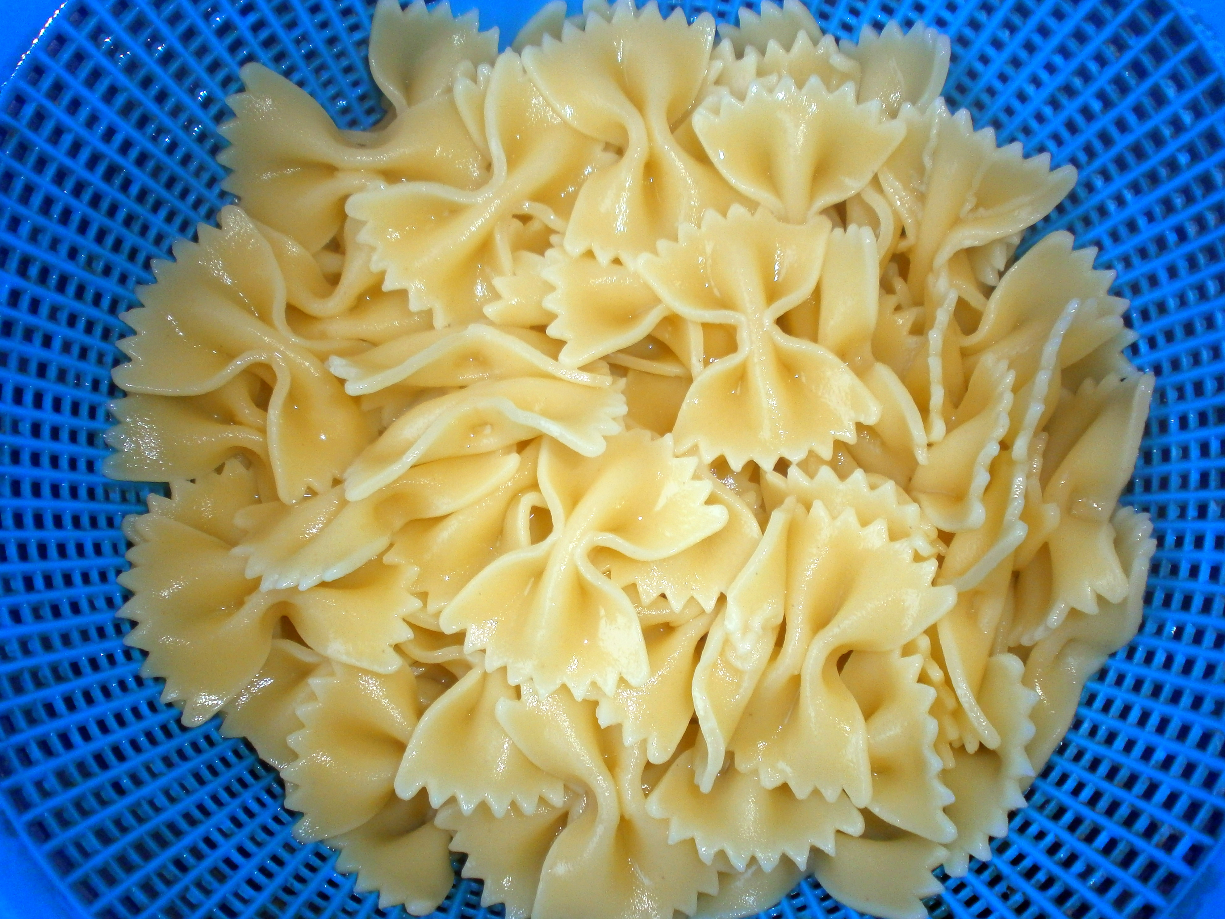 Salata cu farfalle