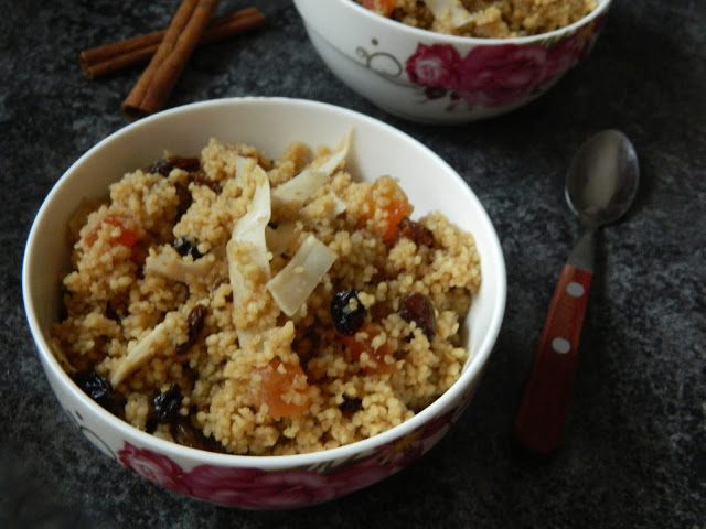 Couscous cu amestec de fructe