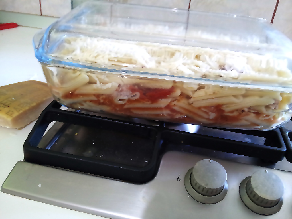 Penne cu ton la cuptor