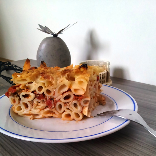 Penne cu ton la cuptor