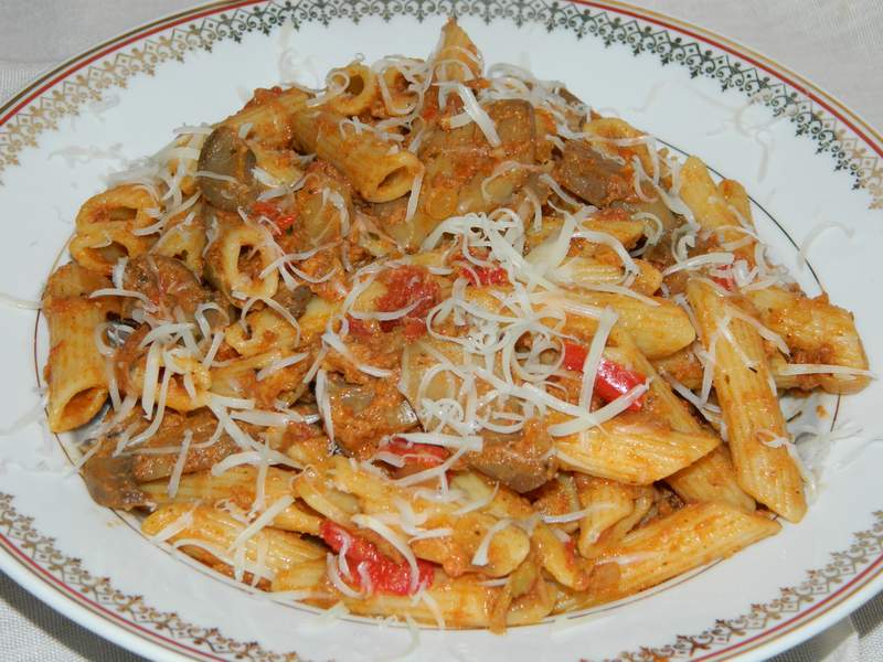 Penne cu ton si ciuperci