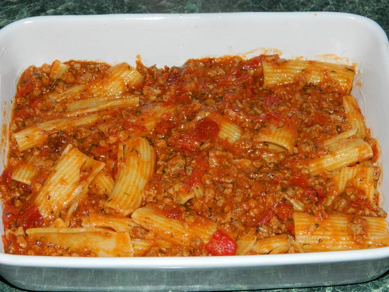 Rigatoni cu carne