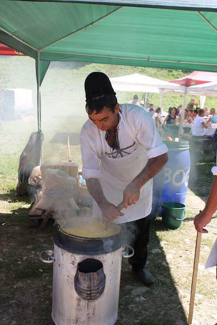 Cea mai frumoasa intalnire a bucatarasilor si o aniversare de milioane