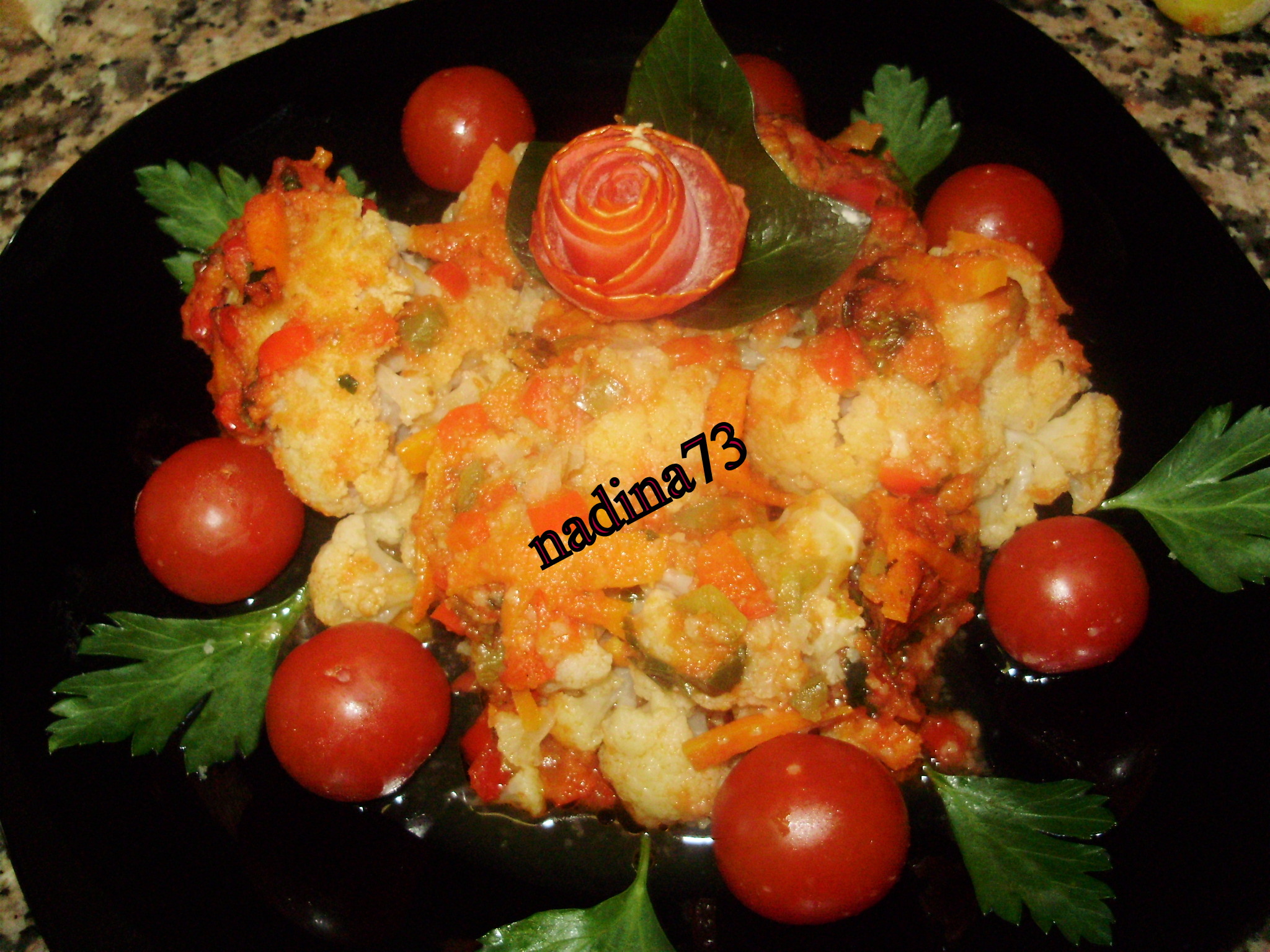 Conopida cu sos de tomate
