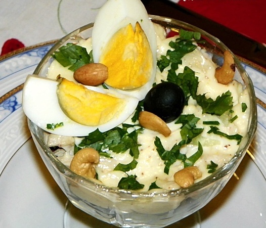 Salata in straturi la cupa