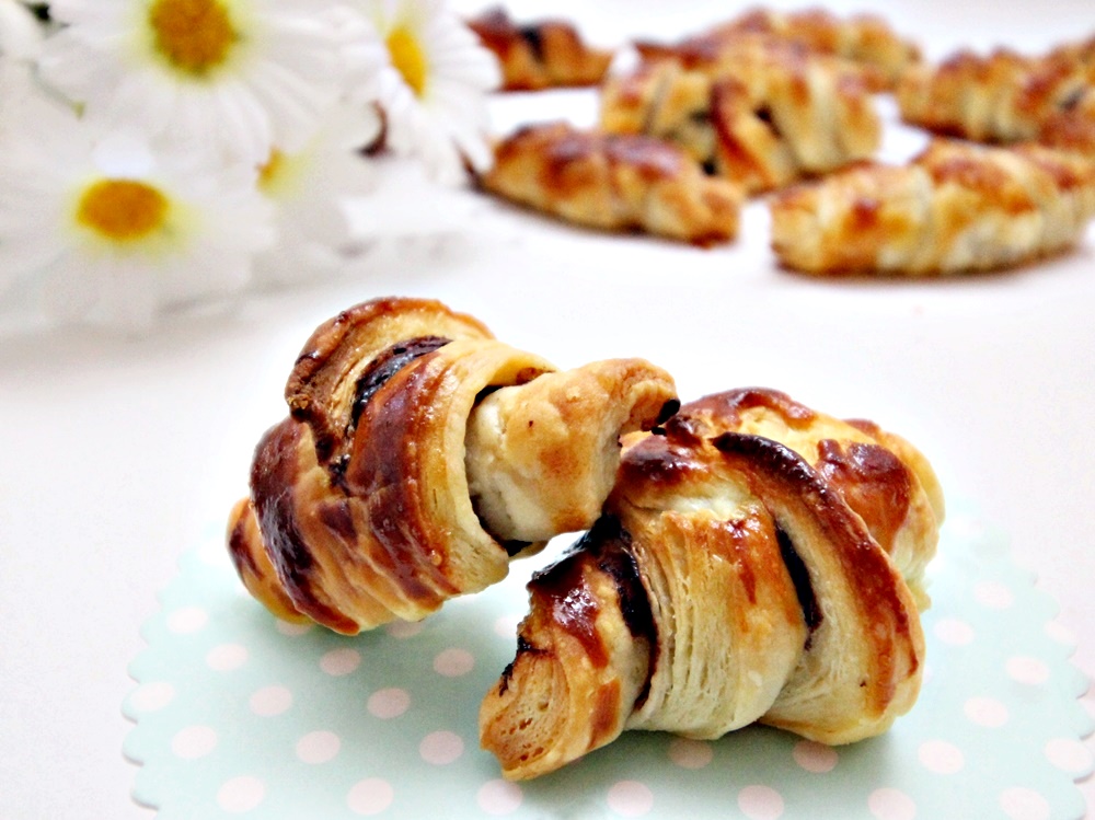 Desert mini croissante cu ciocolata