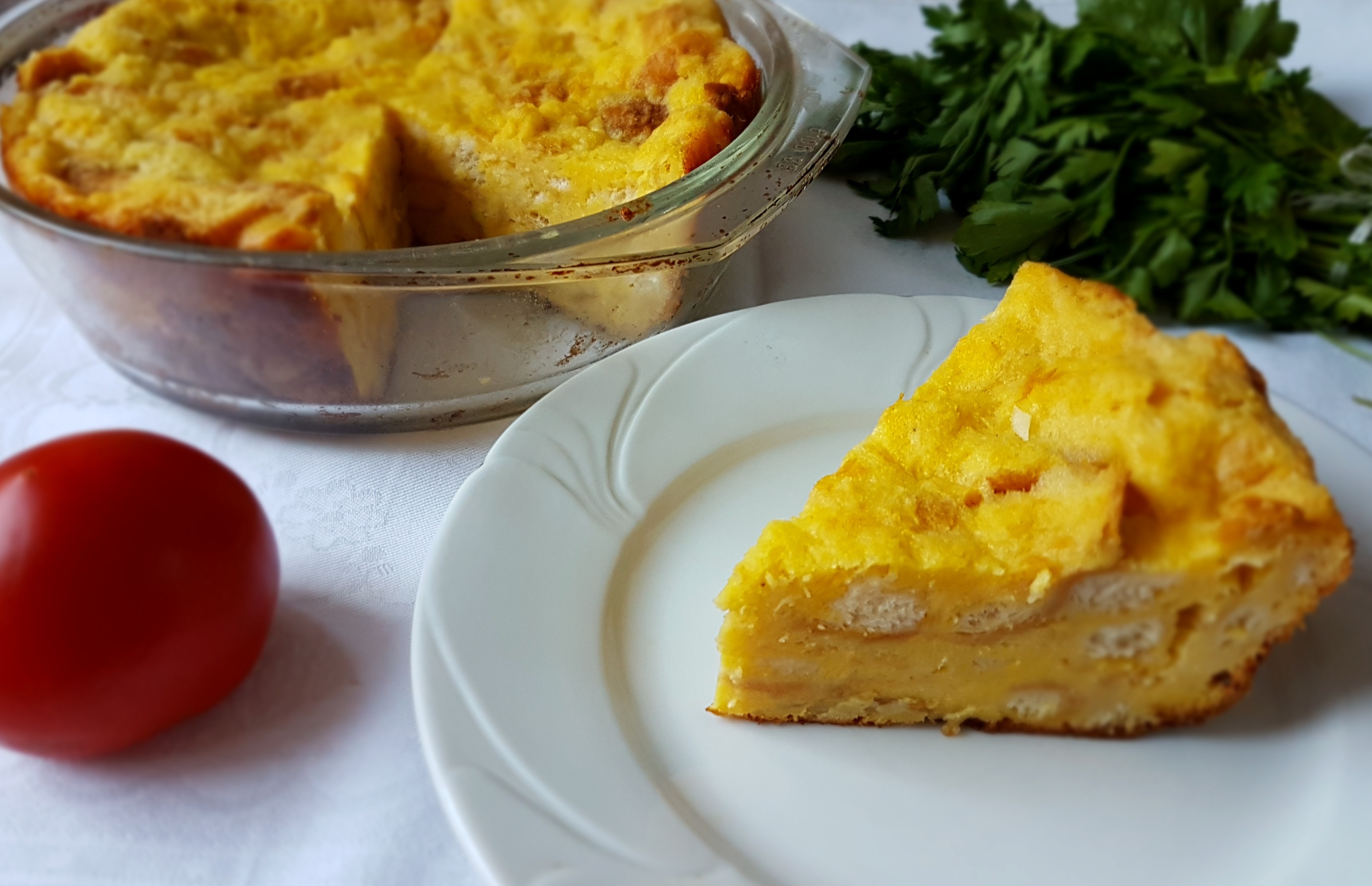 Aperitiv budinca din chifle cu branza sarata