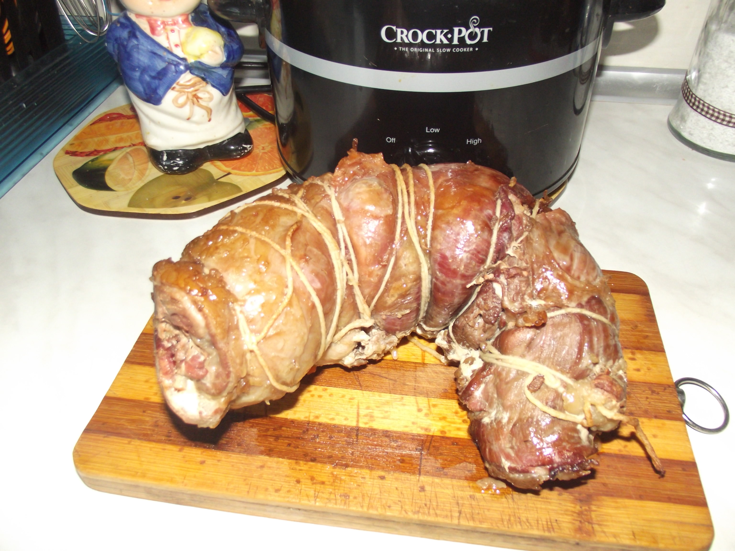 Rulada de porc la slow cooker Crock-Pot