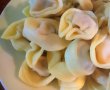 Tortellini cu sunca si sos cremos-1