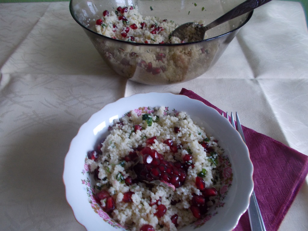 Salata de post, din cuscus cu rodie