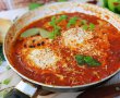 Shakshuka cu rosii si ceapa-4