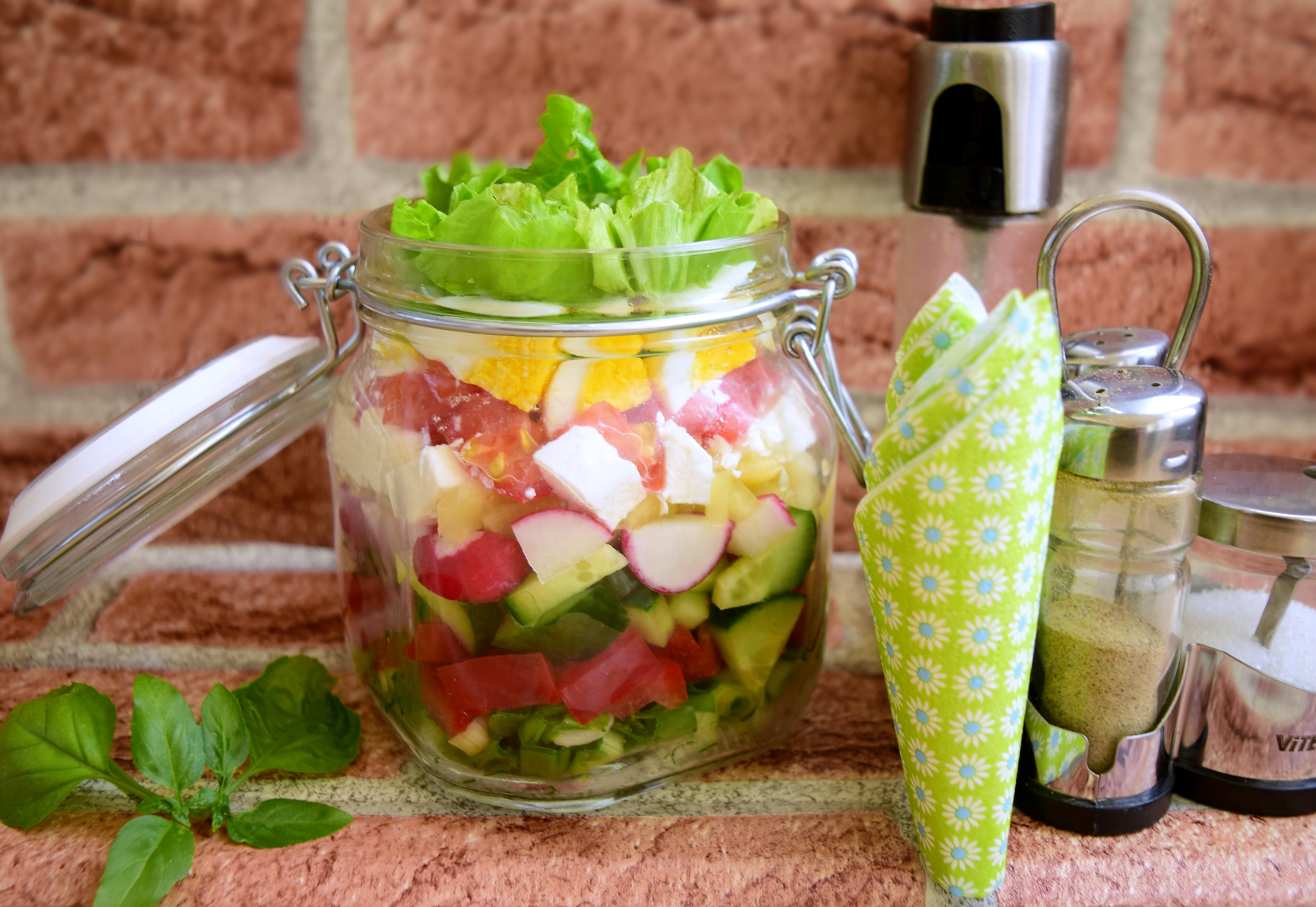 Salata de legume la borcan, in straturi