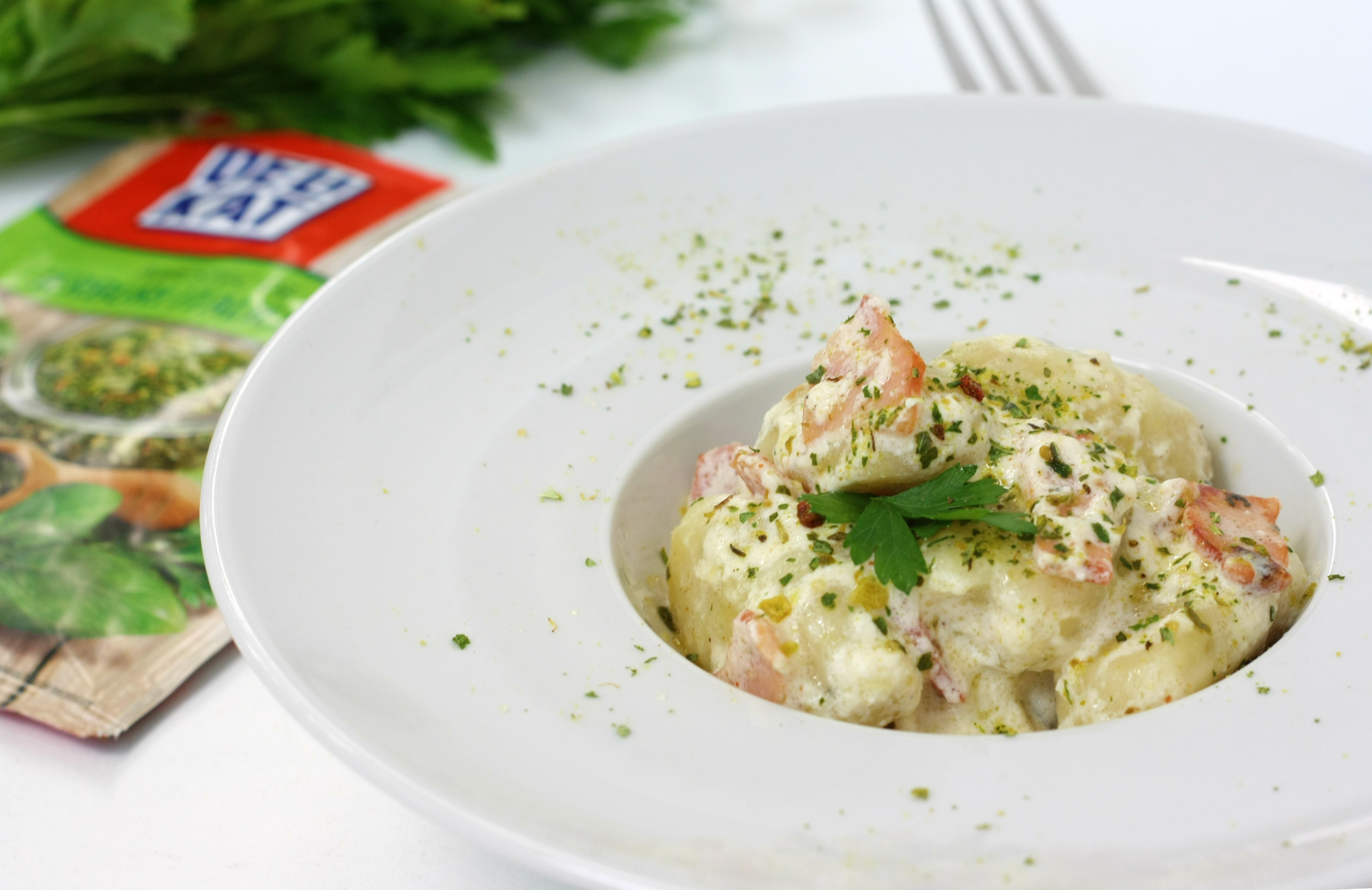 Gnocchi de casa cu sos carbonara