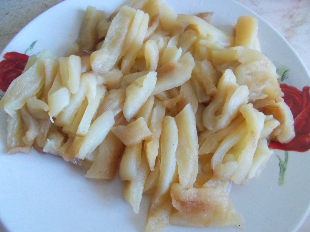Salata de ardei copti cu dovlecei