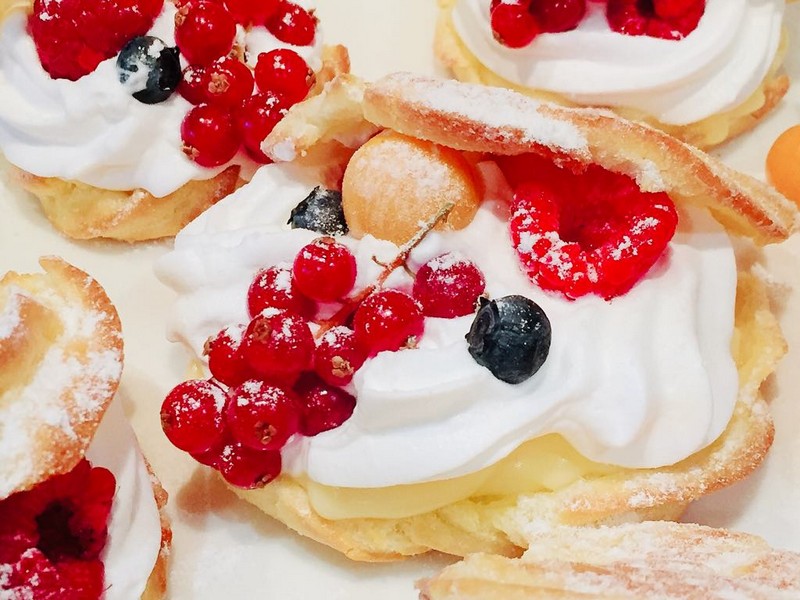 Desert choux a la creme