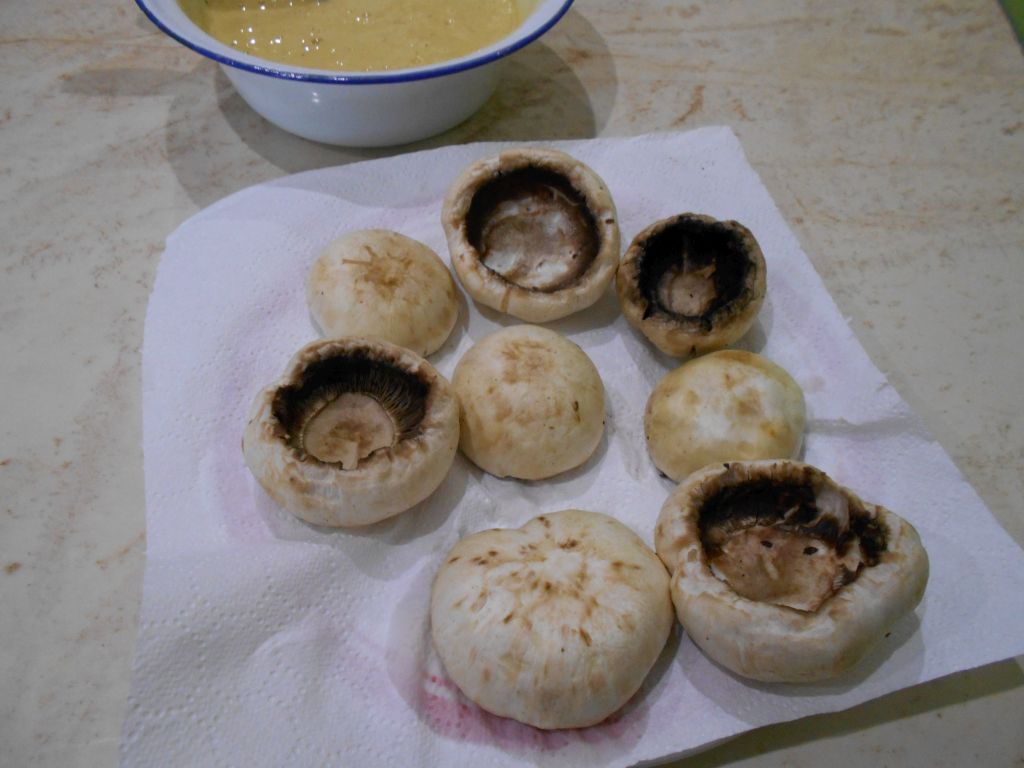 Ciuperci Champignon, pane