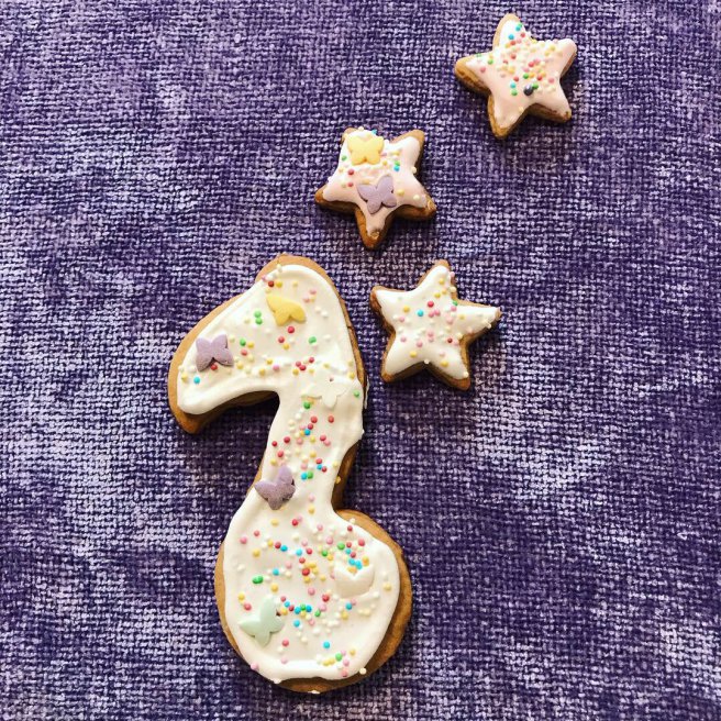 Desert fursecuri (sugarcookies) cu glazura Royal Icing