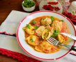 Perisoare de pui cu tortelloni in sos de legume-12