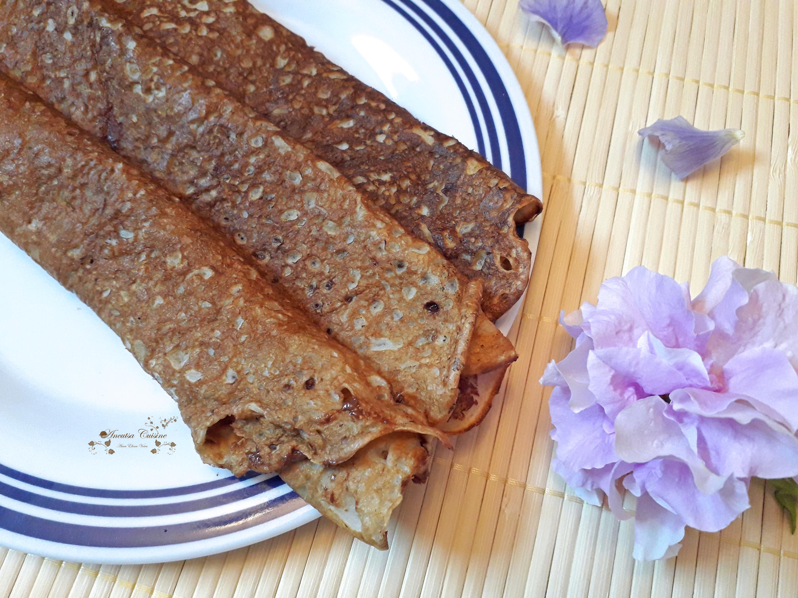 Desert clatite cu banane si dulceata de cirese