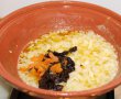 Tajine de pui cu prune si caise uscate-3