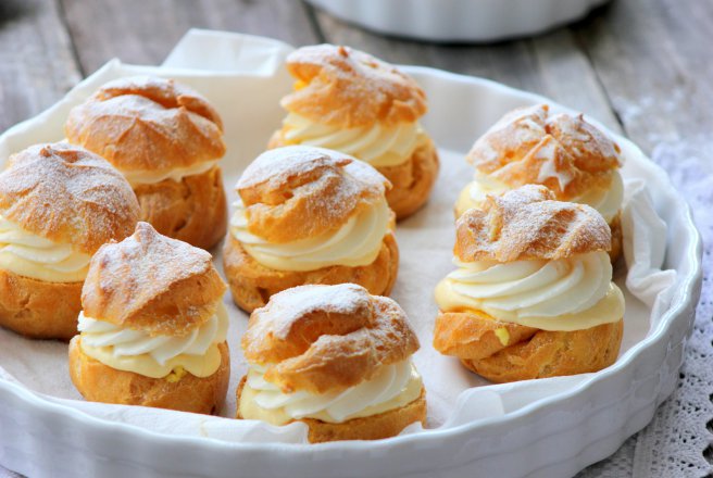 Desert choux a la creme cu zmeura