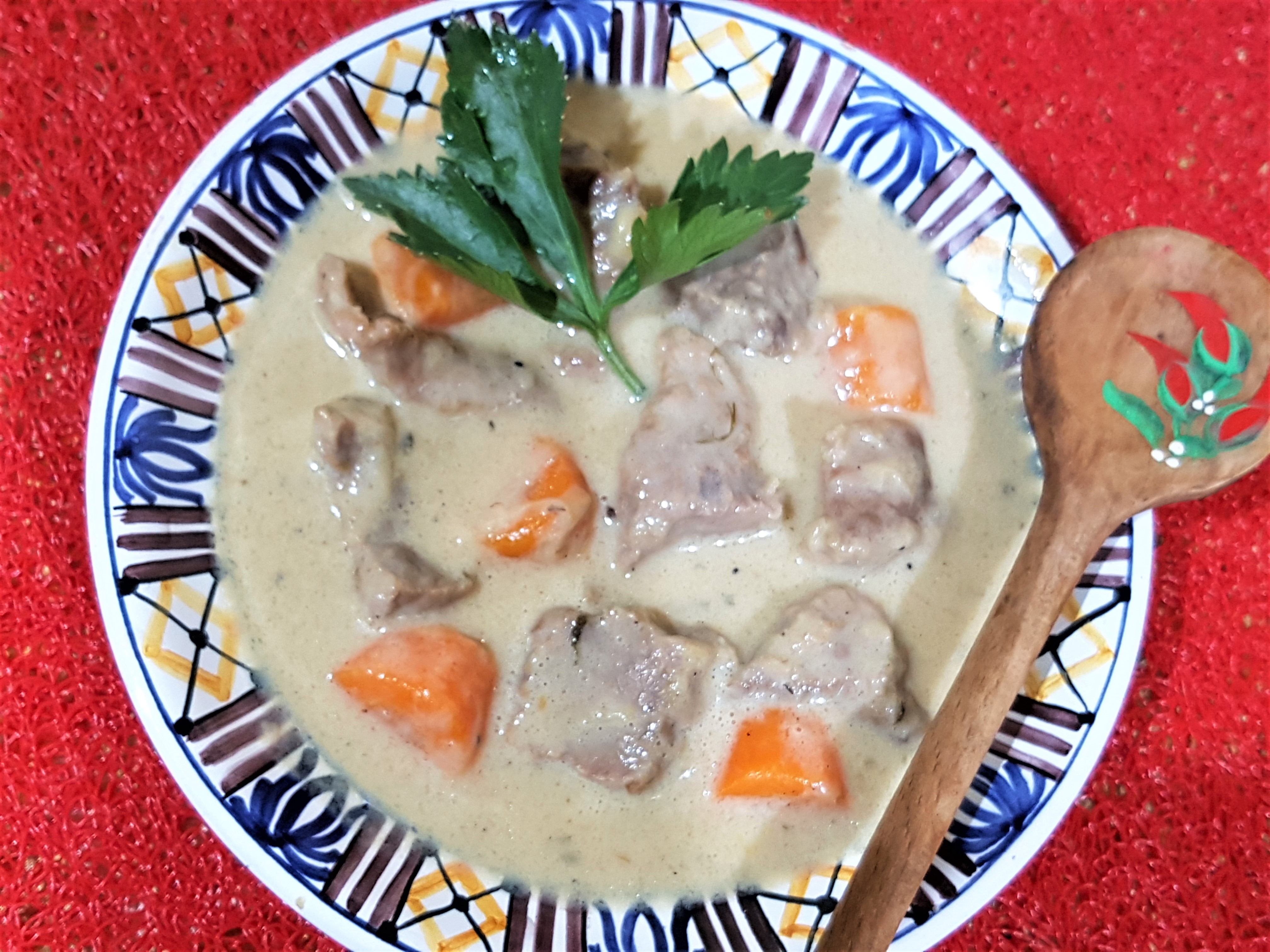 Blanquette de veau -tocana frantuzeasca de vitel