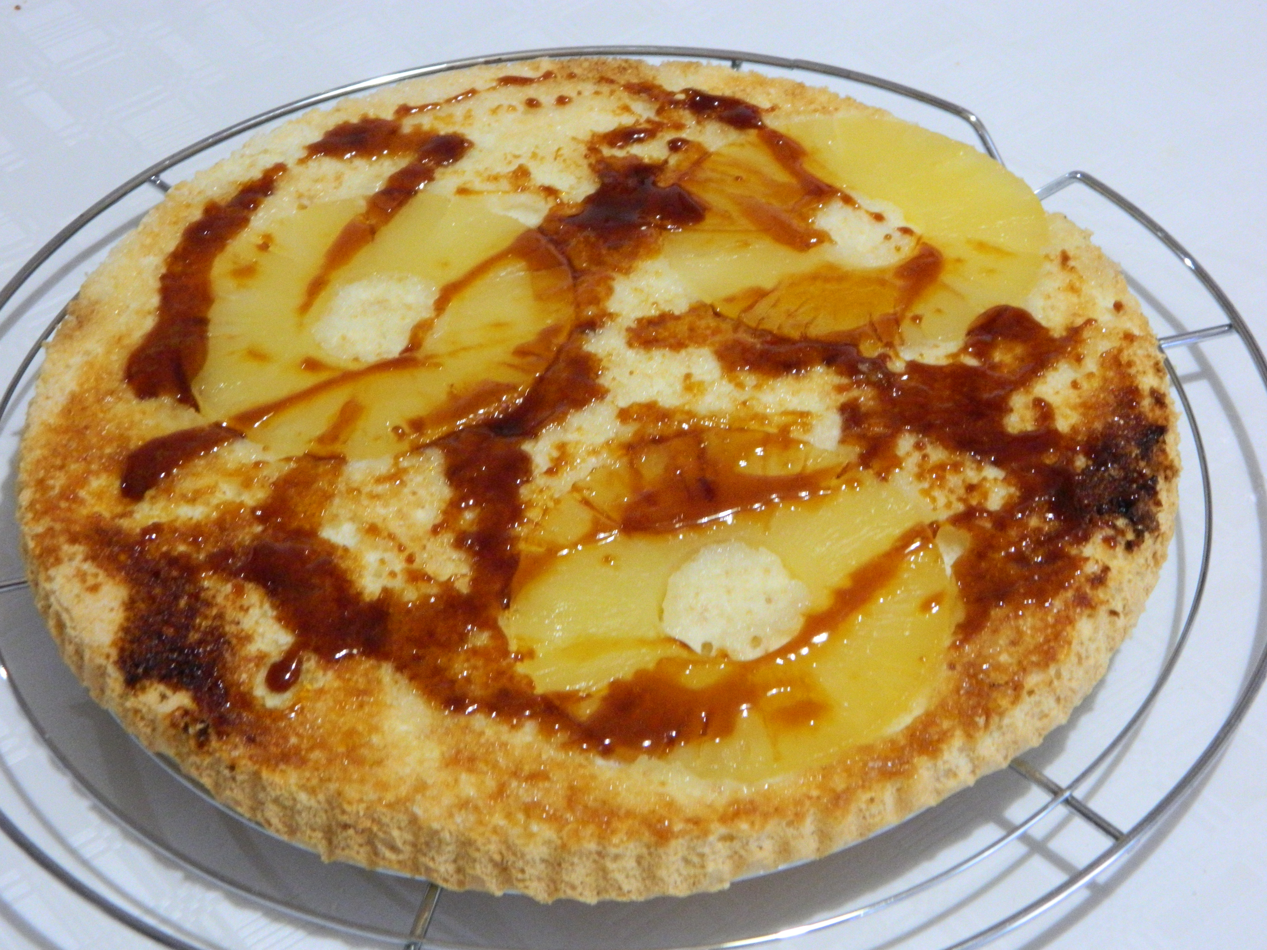 Desert tort cu ananas, nuca de cocos si mandarine