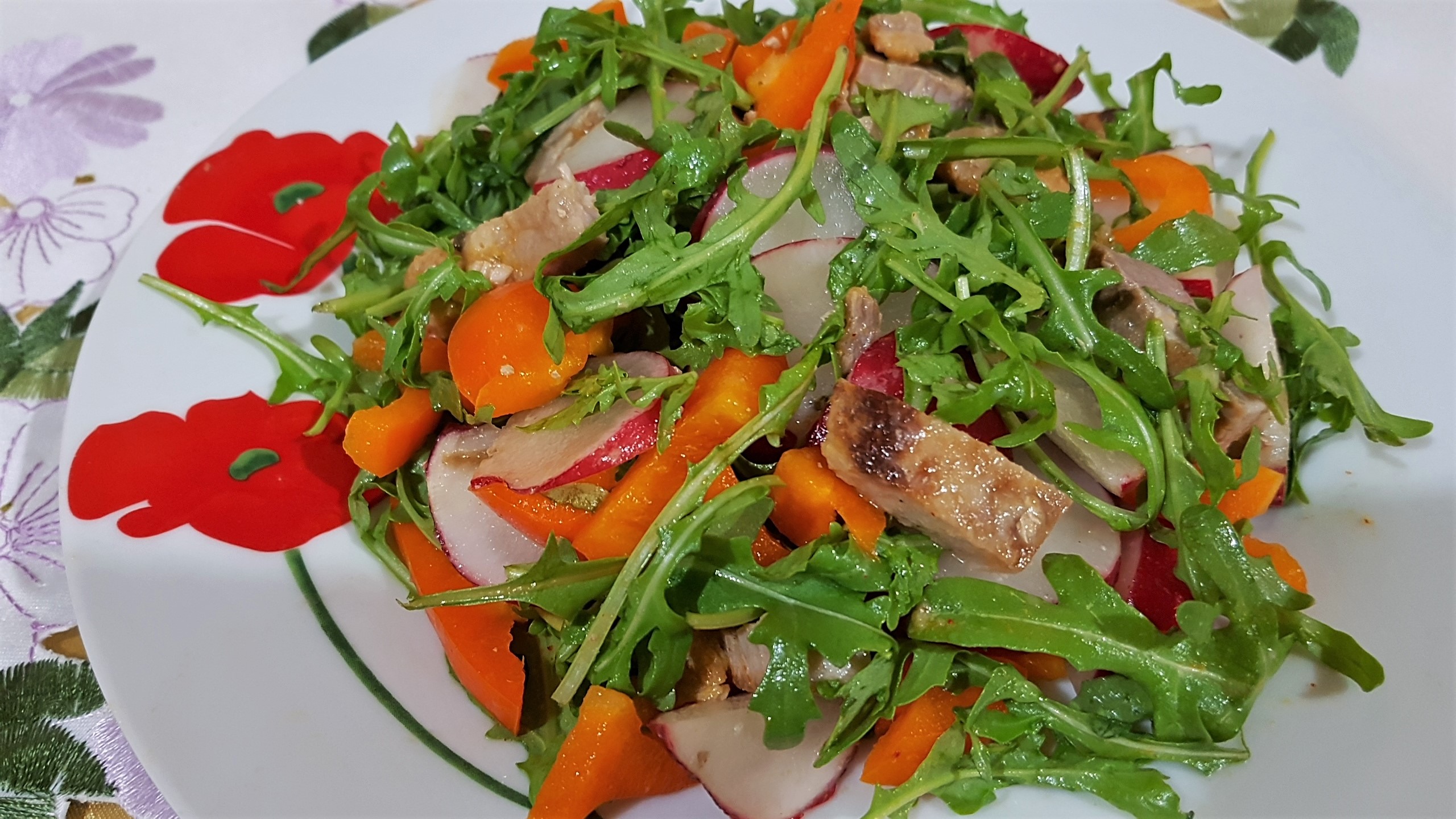 Salata de rucola cu friptura de porc